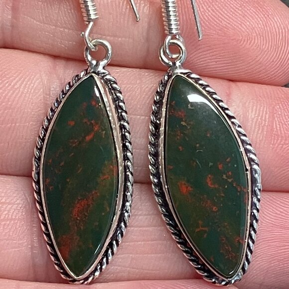 Bloodstone Heliotrope Earrings Crystal Stone Jewelry - Picture 1 of 5